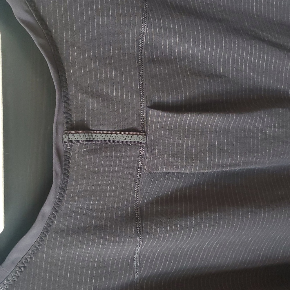 Lululemon Black Long Sleeve Top - Picture 4 of 7